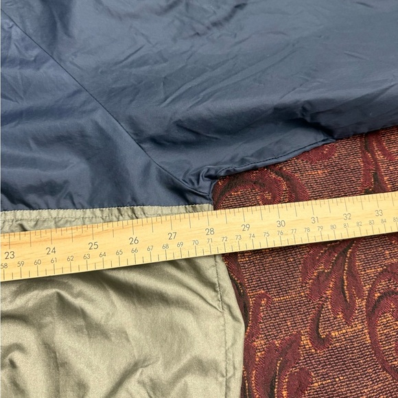 90s Oversized Gap Windbreaker - Picture 5 of 6